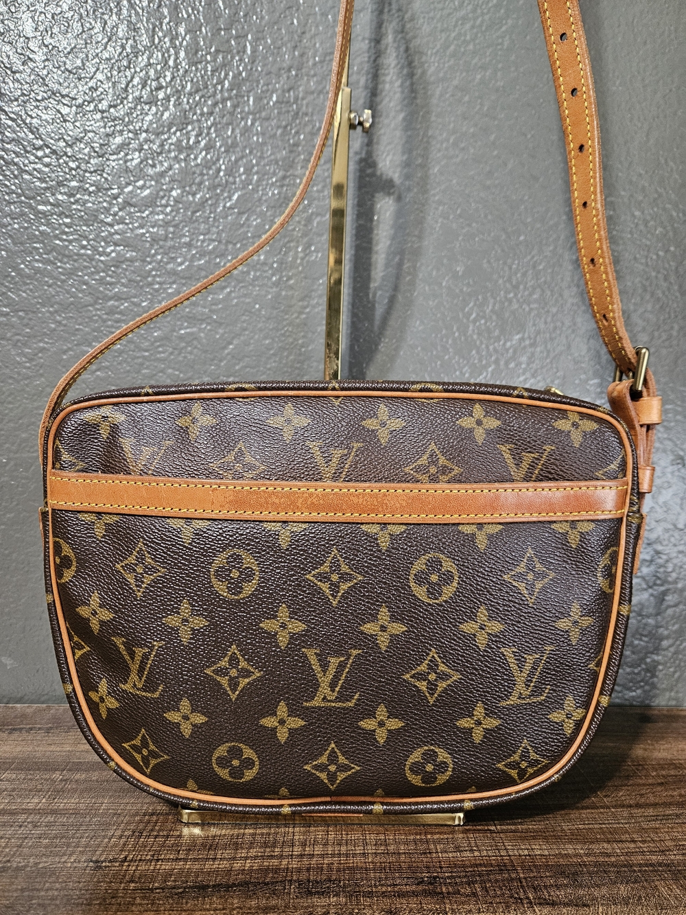 Authentic Louis Vuitton Vintage Jeune Fille Mm Monogram - Picture 4 of 15